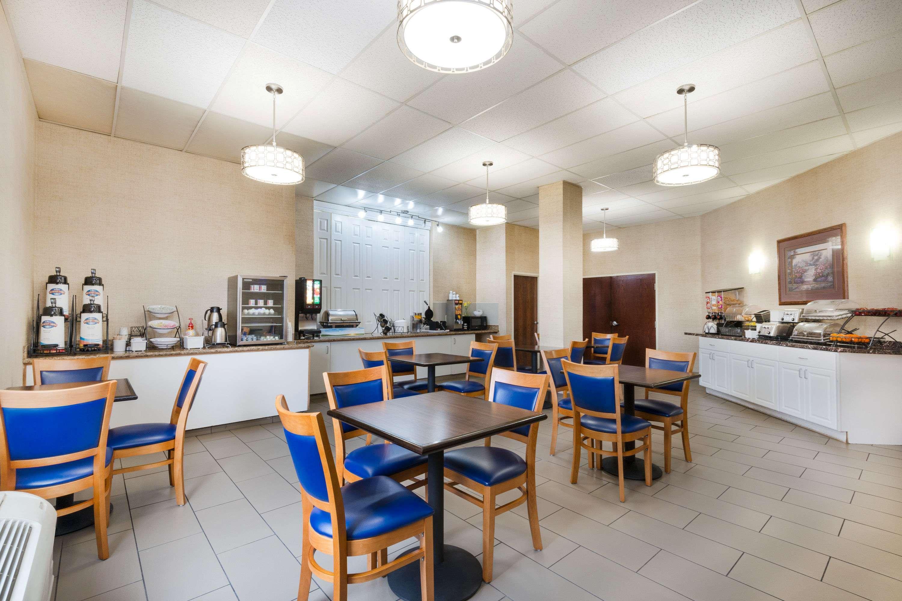 Baymont By Wyndham Colorado Springs Otel Dış mekan fotoğraf