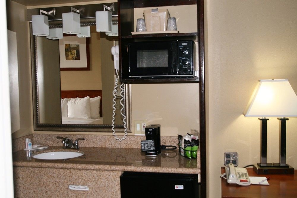 Baymont By Wyndham Colorado Springs Otel Dış mekan fotoğraf