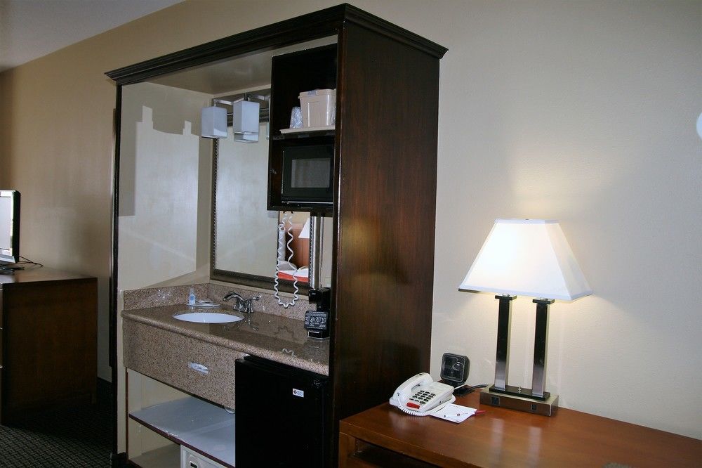 Baymont By Wyndham Colorado Springs Otel Dış mekan fotoğraf